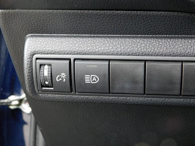 Toyota Corolla Vehicle Image 21