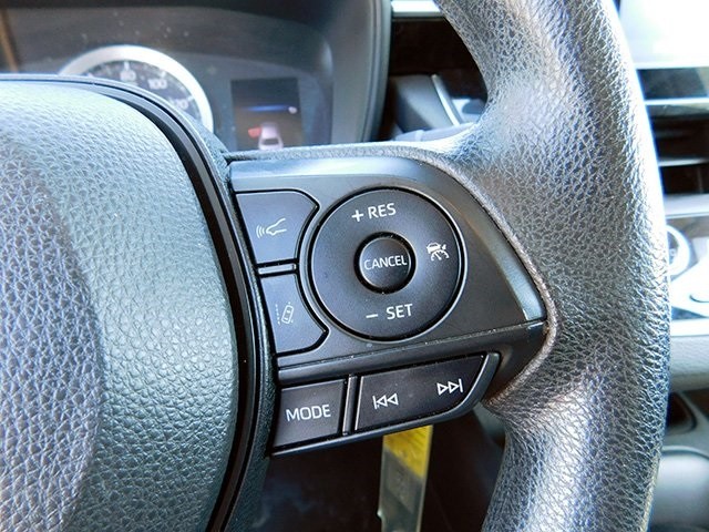 Toyota Corolla Vehicle Image 16