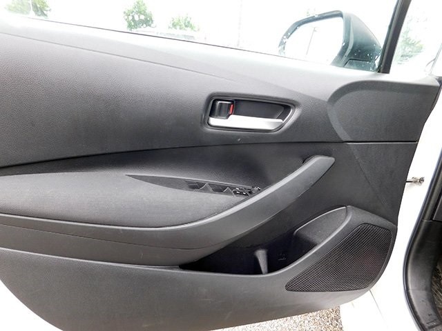 Toyota Corolla Vehicle Image 09