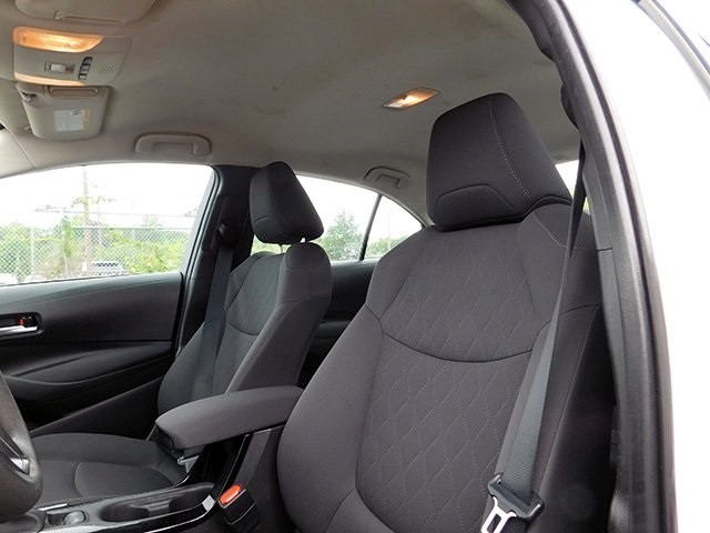 Toyota Corolla Vehicle Image 10