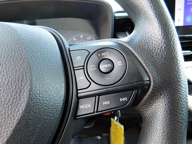 Toyota Corolla Vehicle Image 17