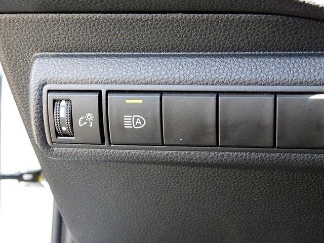 Toyota Corolla Vehicle Image 20