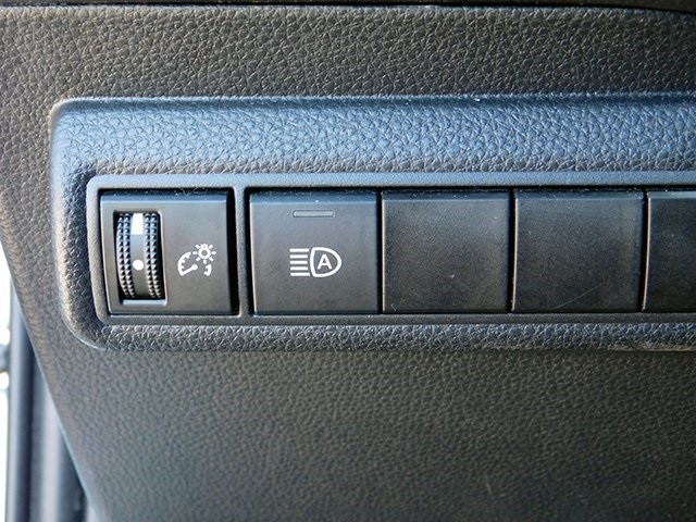 Toyota Corolla Vehicle Image 17