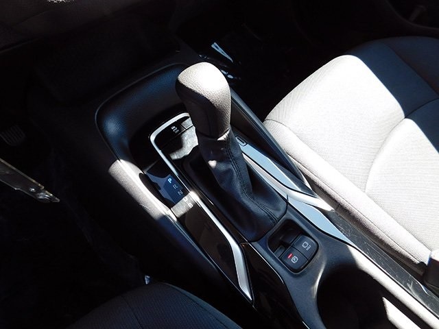 Toyota Corolla Vehicle Image 14