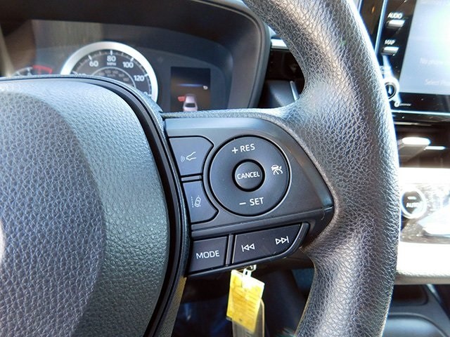 Toyota Corolla Vehicle Image 15