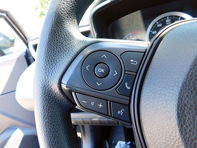 Toyota Corolla Vehicle Image 16