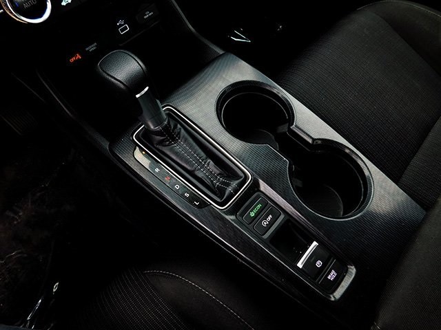 Honda Civic Sedan Vehicle Image 15