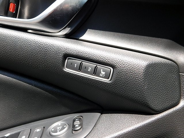 Honda Accord Sedan Vehicle Image 25
