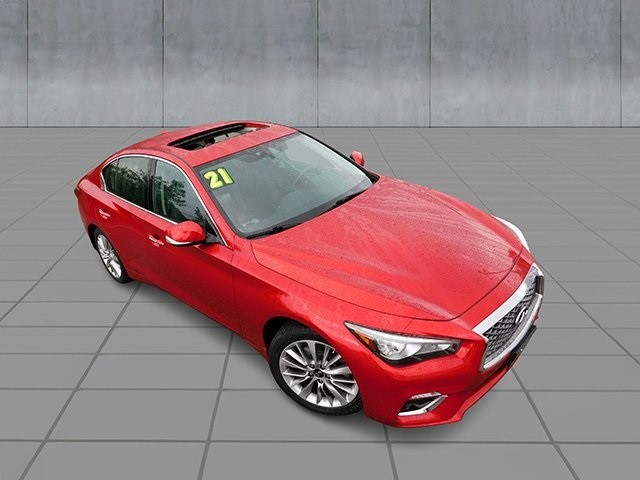 INFINITI Q50 Vehicle Image 02