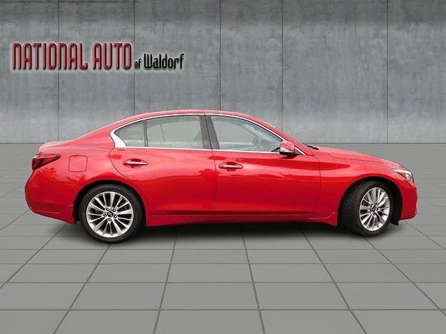 INFINITI Q50 Vehicle Image 04