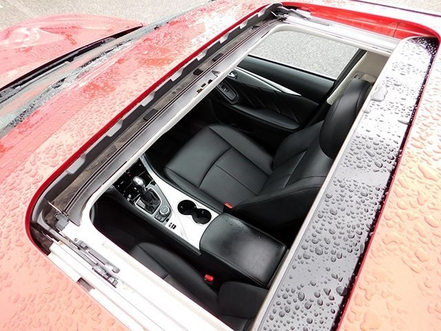 INFINITI Q50 Vehicle Image 08
