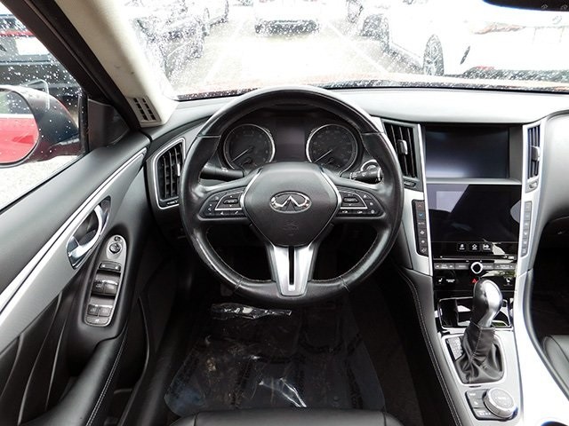 INFINITI Q50 Vehicle Image 13