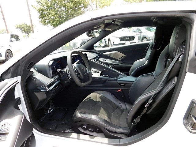 Chevrolet Corvette Vehicle Image 17