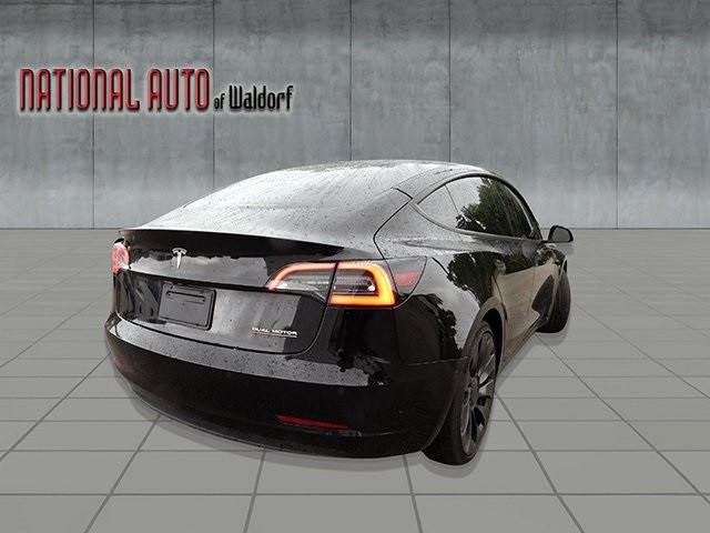 Tesla Model 3 Vehicle Image 05