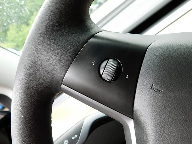 Tesla Model 3 Vehicle Image 20
