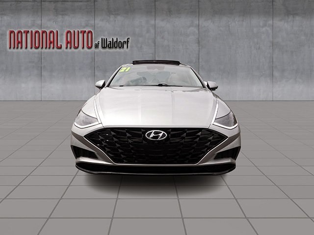 Hyundai Sonata Vehicle Image 03