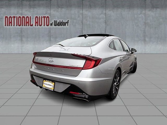 Hyundai Sonata Vehicle Image 05