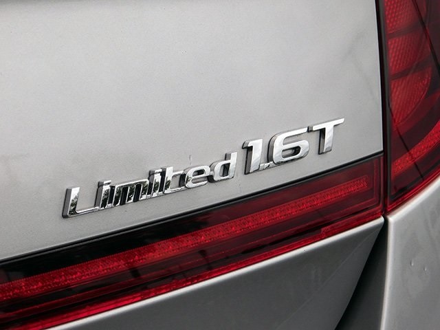 Hyundai Sonata Vehicle Image 06