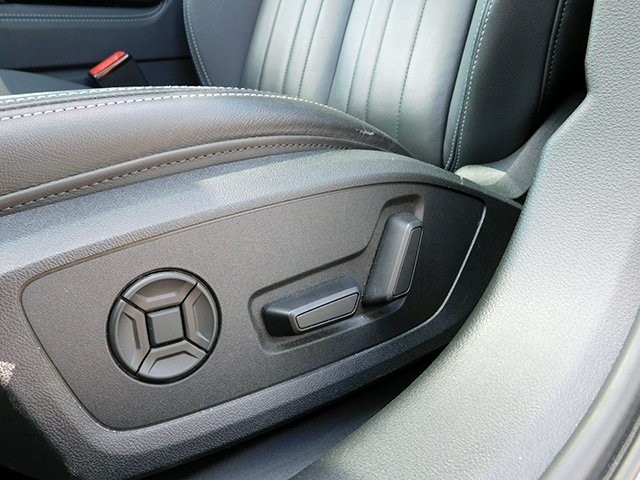Audi A6 Sedan Vehicle Image 16