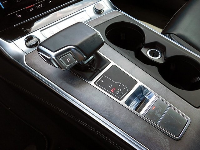 Audi A6 Sedan Vehicle Image 21