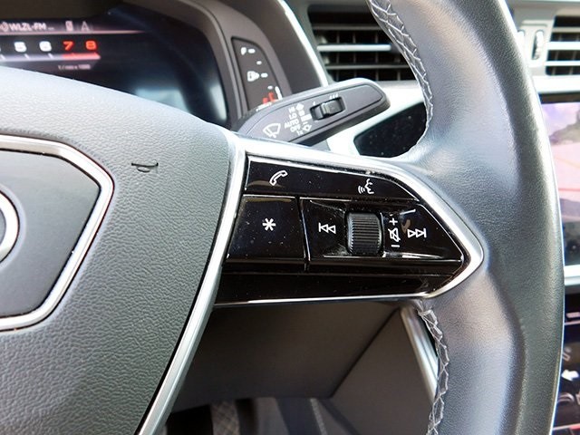 Audi A6 Sedan Vehicle Image 22