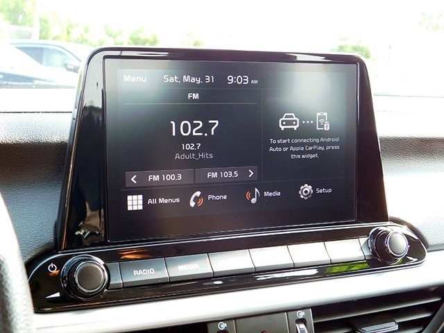 Kia Forte Vehicle Image 13