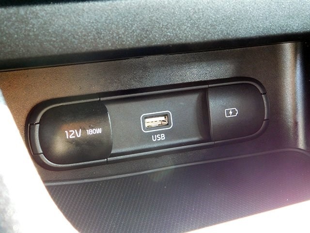 Kia Forte Vehicle Image 16