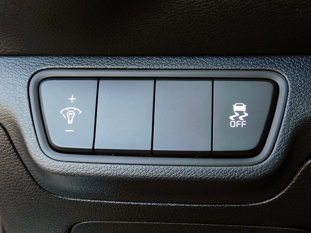 Kia Forte Vehicle Image 21
