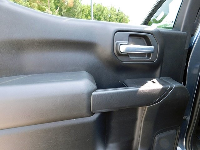 Chevrolet Silverado 1500 Vehicle Image 12