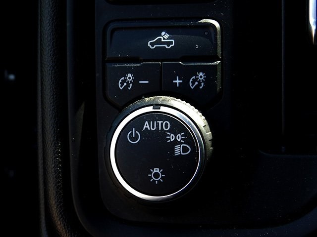 Chevrolet Silverado 1500 Vehicle Image 23
