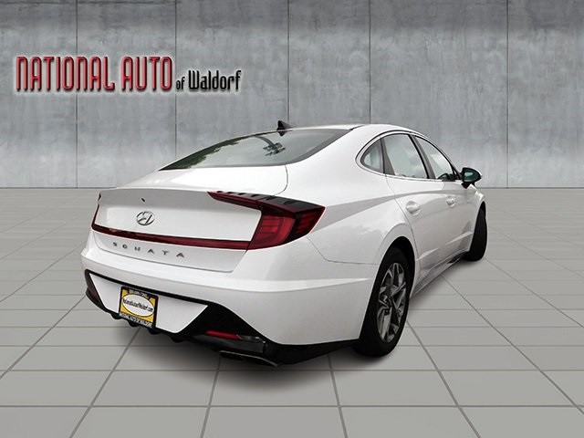 Hyundai Sonata Vehicle Image 05