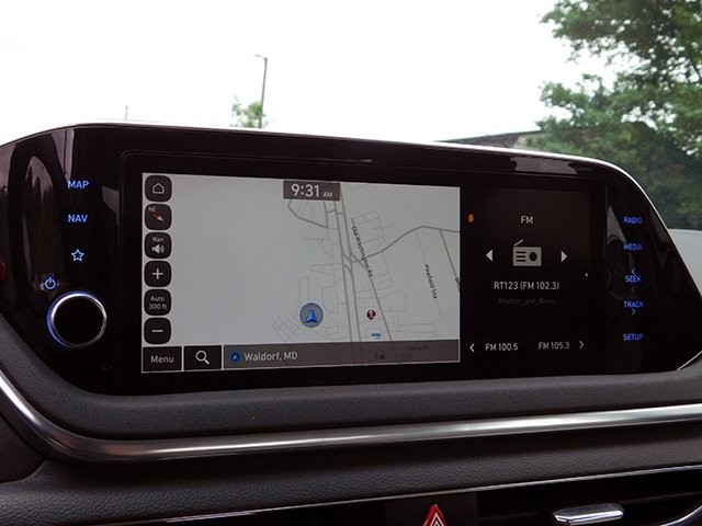 Hyundai Sonata Vehicle Image 14