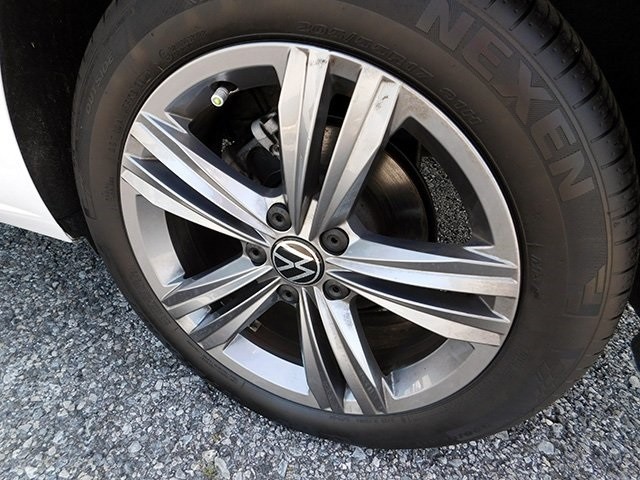 Volkswagen Jetta Vehicle Image 11