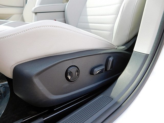 Volkswagen Jetta Vehicle Image 17