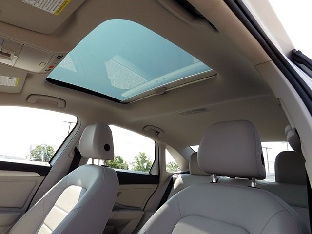 Volkswagen Jetta Vehicle Image 18