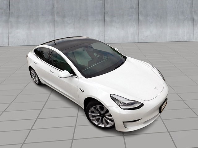 Tesla Model 3 Vehicle Image 02