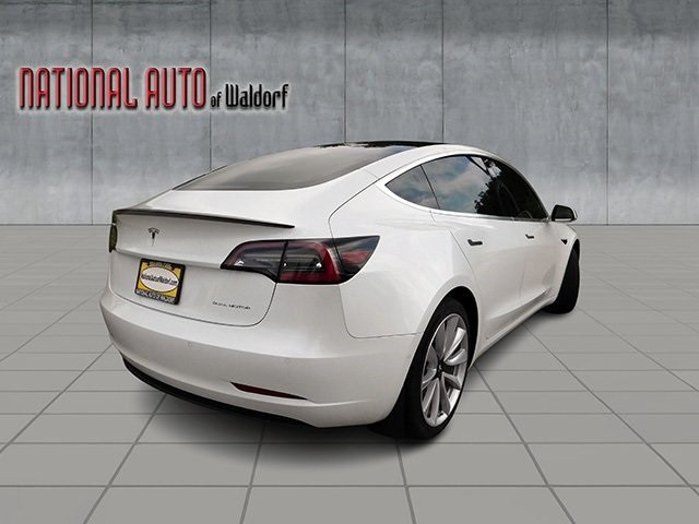 Tesla Model 3 Vehicle Image 05