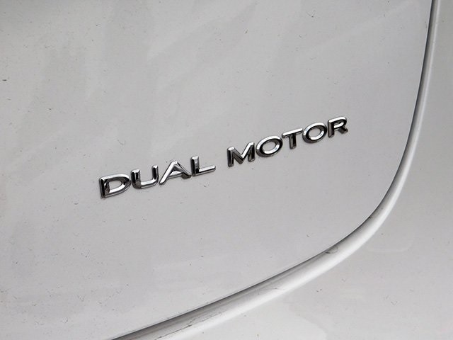 Tesla Model 3 Vehicle Image 06