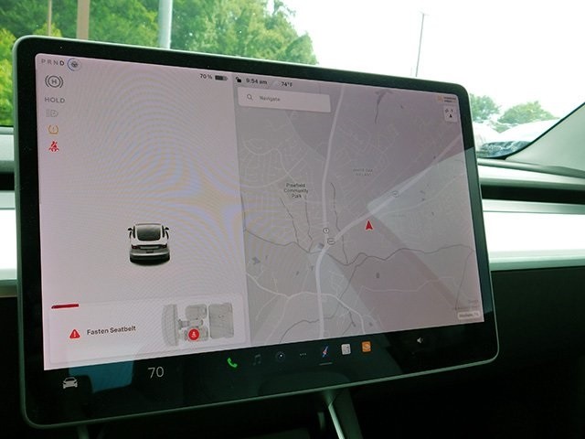 Tesla Model 3 Vehicle Image 16