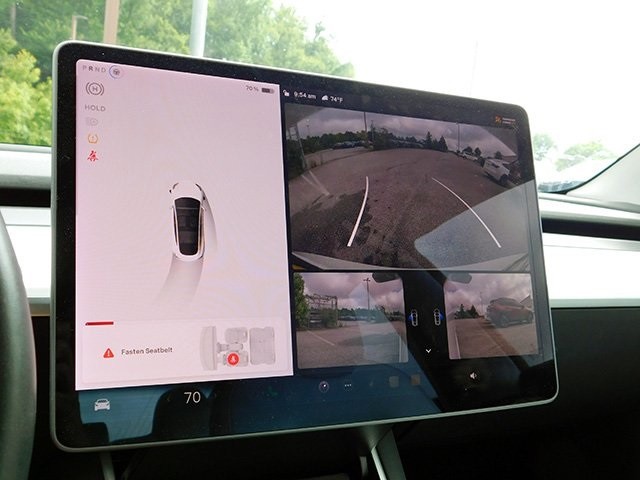 Tesla Model 3 Vehicle Image 17