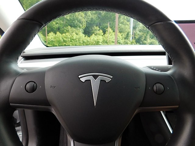 Tesla Model 3 Vehicle Image 20