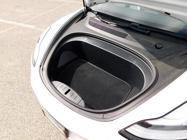 Tesla Model 3 Vehicle Image 22