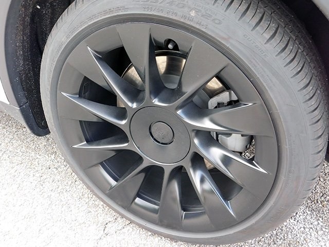 Tesla Model Y Vehicle Image 08