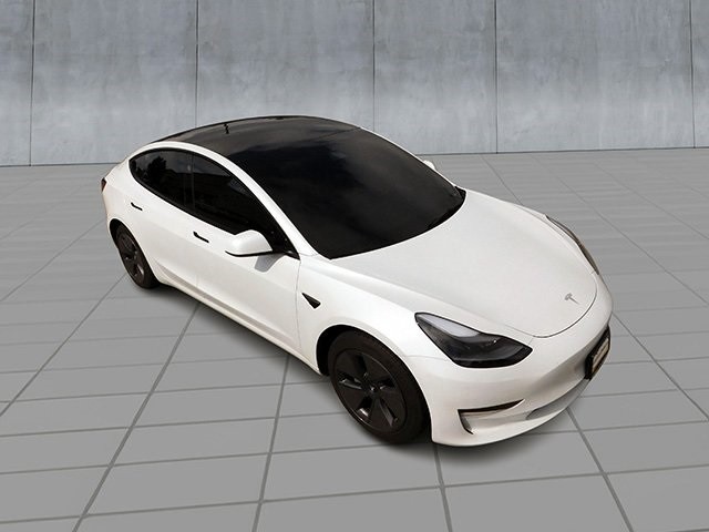 Tesla Model 3 Vehicle Image 02