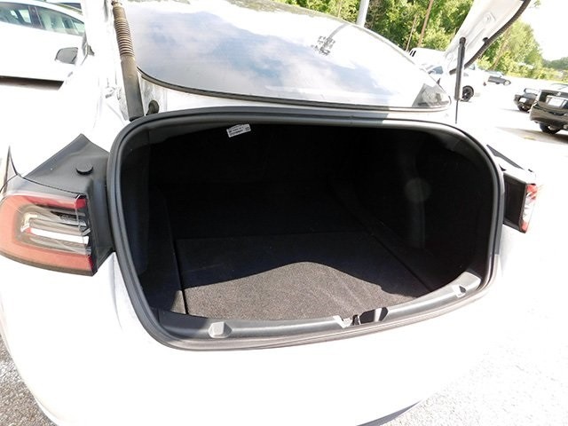 Tesla Model 3 Vehicle Image 06