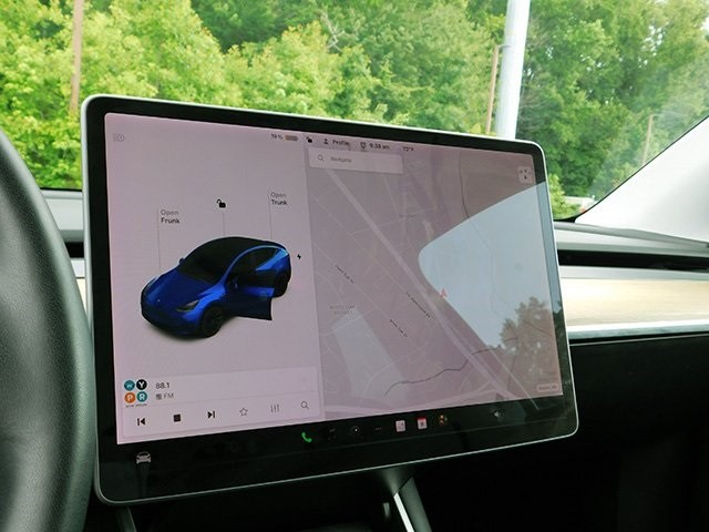 Tesla Model Y Vehicle Image 14