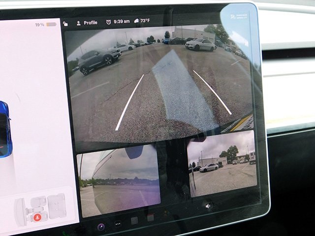 Tesla Model Y Vehicle Image 16