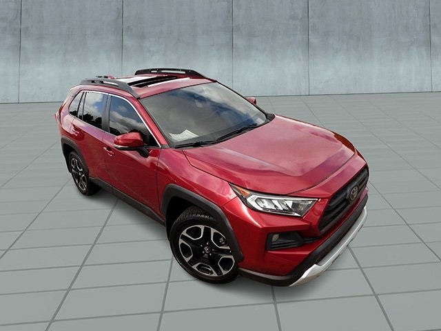 Toyota RAV4 Vehicle Image 02