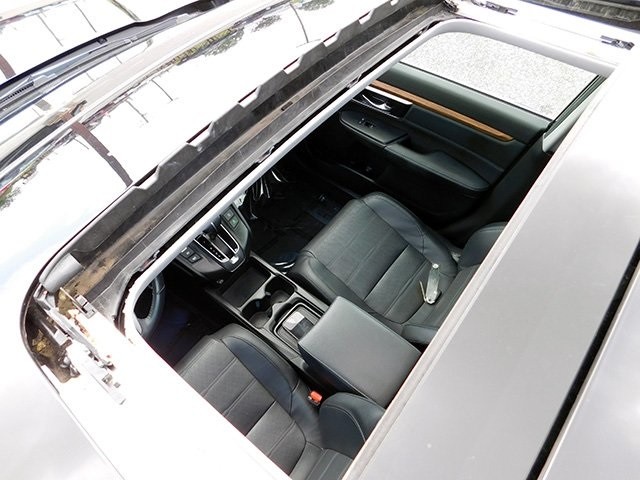 Honda CR-V Vehicle Image 11
