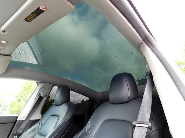 Tesla Model Y Vehicle Image 13